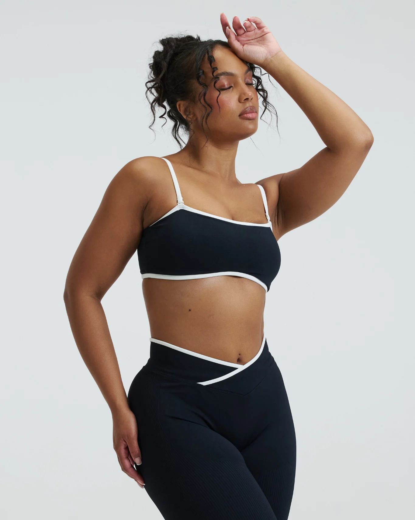 Elevate™ Outline Bandeau Bra | Night Black - Image 3