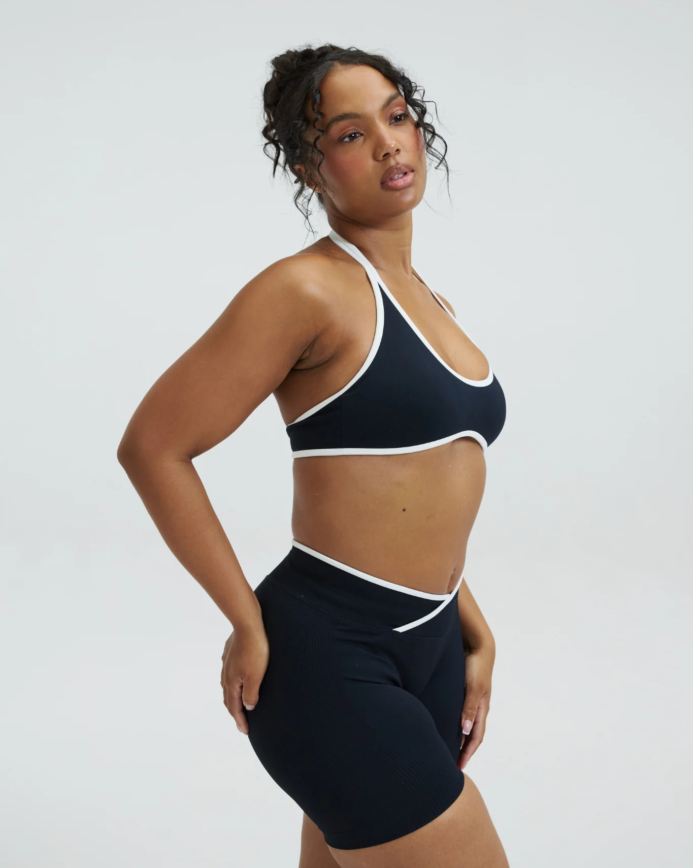Elevate™ Outline Halterneck Bra | Night Black - Image 7